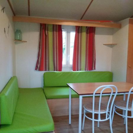 Camping Le Pont D'Allagnon Lempdes sur Allagnon Exterior foto